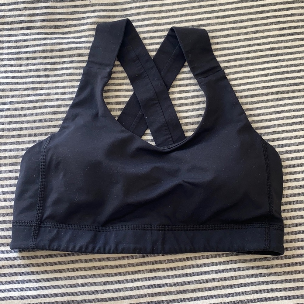 Lululemon sports bra